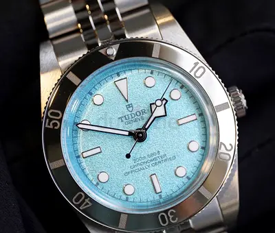 Tudor lagoon blue black bay 54