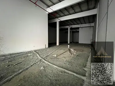 معرض تجاري للإيجار في قلب الراشدية بعجمان على الشارع الرئيسي بمساحة ضخمة وموقع استثماري نادر