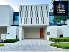 4-bedroom master villa with golf and lake views, private pool and garden, spacious and luxurious fin