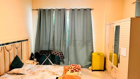 Master bed room for couples or single batchelor