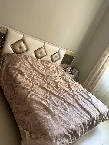Cream upholstered King bed with mattress and Mirror with drawers full set- good condition