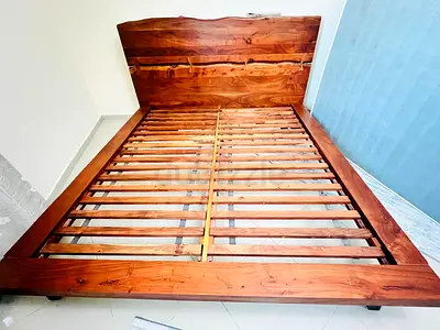Solid Wood Bed Frame 200 cm x 200 cm with Live Edge Headboard