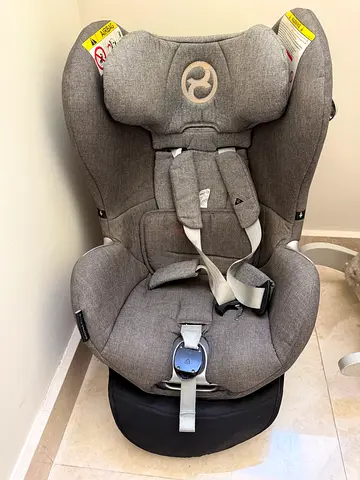 Cybex Sirona plus car seat