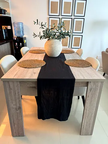 Modern Oak-Effect Dining Table