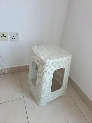 White Plastic Wicker-Style Side Table / Storage Stool - Good Condition