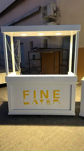 White Portable Exhibition Counter / Promo Booth with Overhead Lights / Kiosk