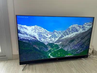 TCL 55” Smart LED TV in Excellent Working Condition