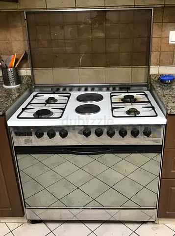 Freestanding Gas  Electric Combo Cooker with Oven - Good Working Condition