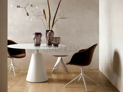 Dining table from Boconcept