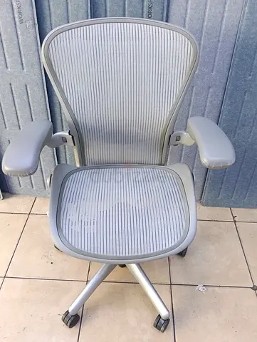 For selling Herman Miller Aeron chair.good condition only little use