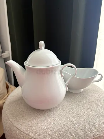 Teapot and souse boat