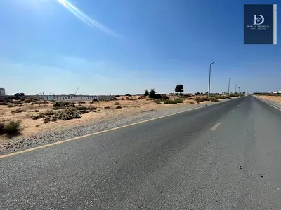 للبيع أرض صناعية  / تمالك حر للعرب / حق انتفاع للاجانب/ جاهزة للبناء / بلوك 5 منطقة الصجعة (مدينة الإمارات)