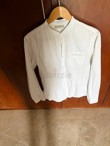 Men’s cotton shirt.