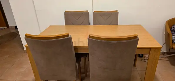 Solid wood 150x 75 dining table with 4 upholstered chairs - good condition