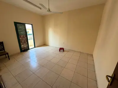 Lowest prices in a prime location with services available all week, suitable for family living.