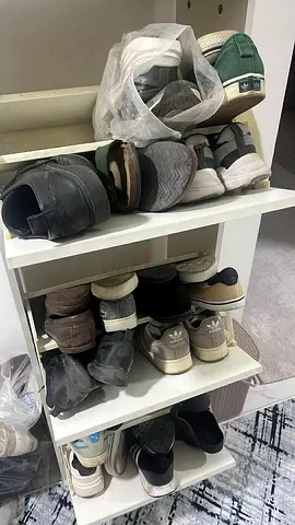 Shoes cabinet