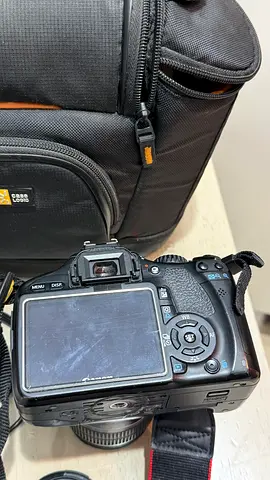 Canon EOS 550D + 18-55 Lens