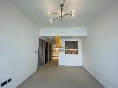 HIGH FLOOR | CREEK VIEW | READY TO MOVE