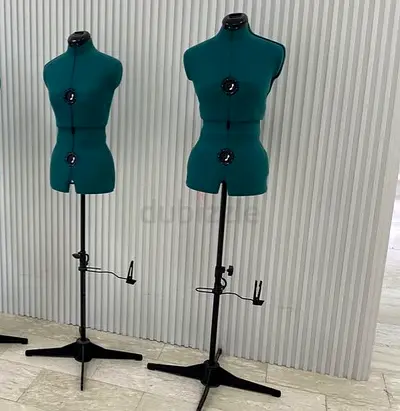 Adjustable mannequin