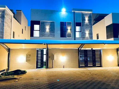 🏡 فيلا للإيجار بالحليو 2 | 5 غرف ماستر + مجلس وصالة + ارتداد كبير | تصلح للشيرنج | 120 ألف 4 دفعات 💸