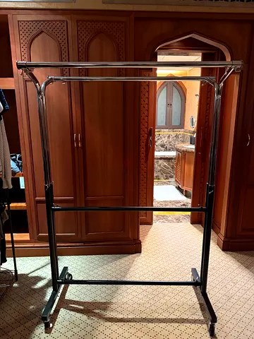 6 Heavy-duty Double Rail Garment Rack on Wheels - Adjustable