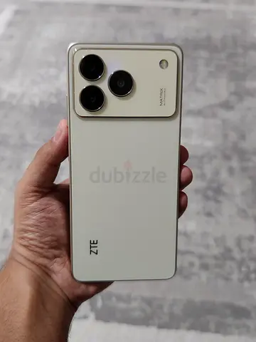 ZTE Blade A76