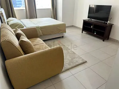 MASTER ROOM  ( SELF CONTAINED )