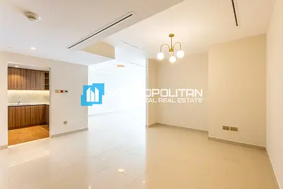High Floor | Vacant 2BR | Skyline View | 3 Cheques