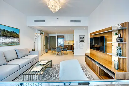 2BD Beautiful views of the marina at Dubai Harbour