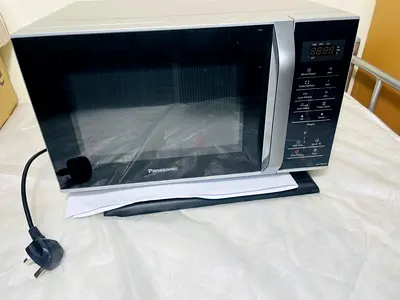 Panasonic Countertop Microwave - Good Working Condition