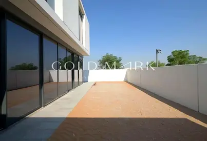 Large Plot | Prime Location | Community Expert