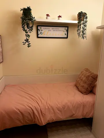 Single bed with mattress - good condition