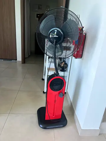 Cooling fan with mist and remote
