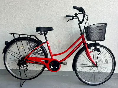 High quality Amazing condition Cruiser bike 6 speed Shimano Dynamo Operated Light Back lock Size 26