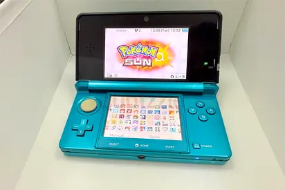 Nintendo 3DS AQUA Blue 256gb with charger