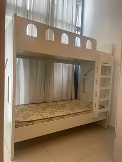 NEWLY FURNISHED BACHELORS BED SPACES AVAILABLE IN JVC - 8 MINUTES WALK TO CIRCLE MALL