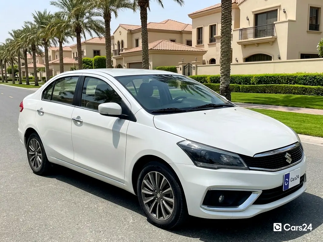 Suzuki Ciaz 2023 — photo 1 of 12
