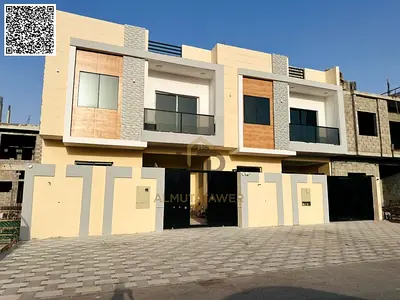 A golden opportunity to own a townhouse with high-end finishes, 5 bedrooms, at an attractive price. Freehold ownership and inheritance.