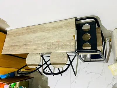 Bench and chairs