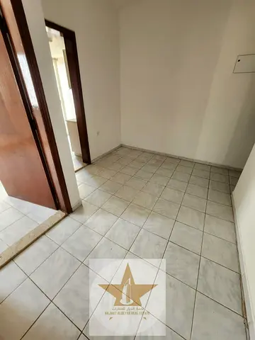 🏡 للإيجار في الشارقة – منطقة النباعة 🌟 ✨ غرفة وصالة مع بلكونة | موقع مميز | سعر مناسب ✨  فرصة رائعة للسكن المريح في منطقة النباعة بالشارقة، شقة غرفة