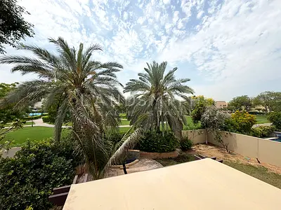 Upgraded 5 Bedroom Villa | Park View | Single Row