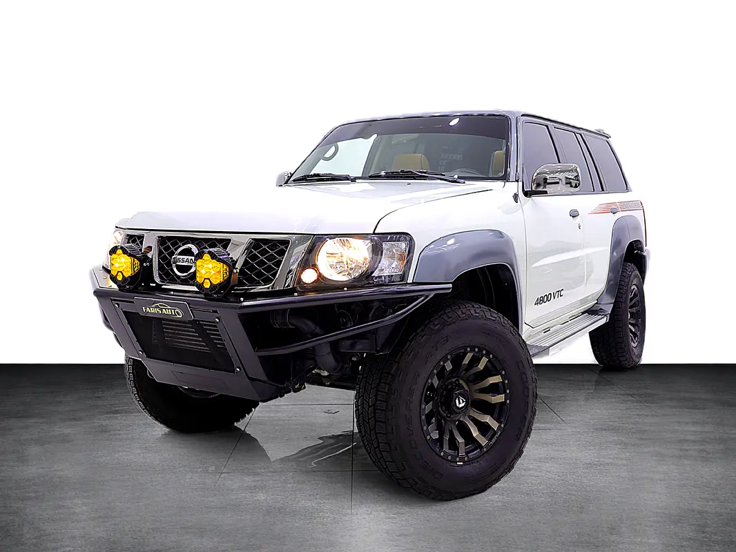 Nissan Patrol Safari 2023 — photo 1 of 20