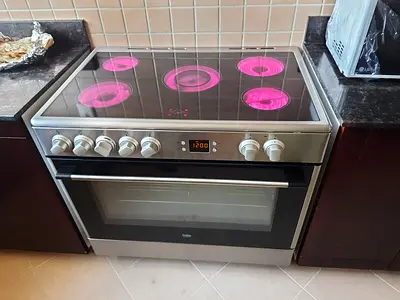 Beko Brand Electric Ceramic 5 Hobs Ceramic Cooker Range Size 90 X 60cm