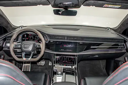 صورة 8 لـ 2021 AUDI RS Q8