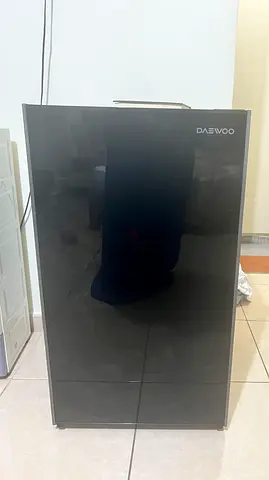 Daewoo Single Door Refrigerator 150L- Compact Black (Used)