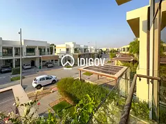 Stunning Townhouse | Spacious | Ideal Family Home