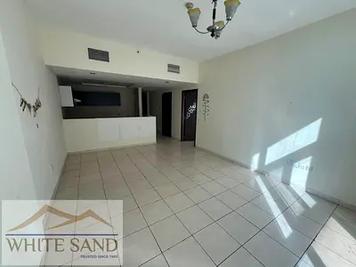 DISTRESS SALE | Royal Residence 2 | Pool & City View | Unfurnished