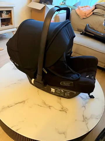 Used Infant Car Seat Base (ISO-Fix/Seat Base) - Good Condition