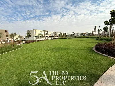 3BR Villa | La Violeta 1 | Park & Pool Access