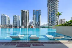Private Pool High floor I Magneficent Views